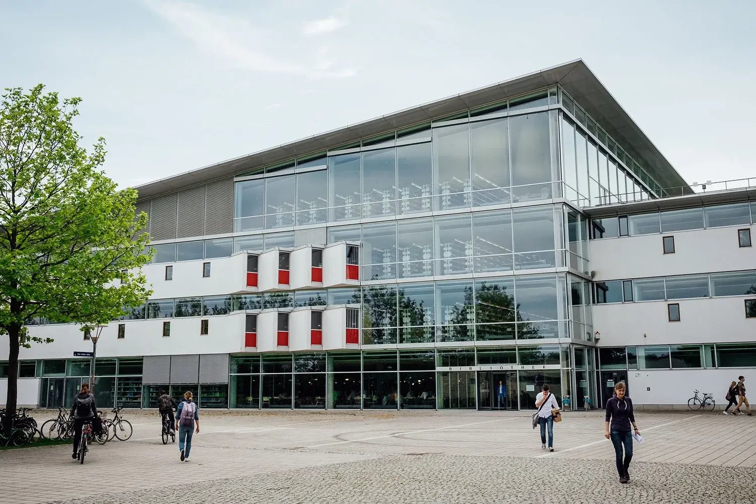 UNIVERSITY OF ERFURT IMAGE 3 UNIVERSITY OF ERFURT IMAGE 3