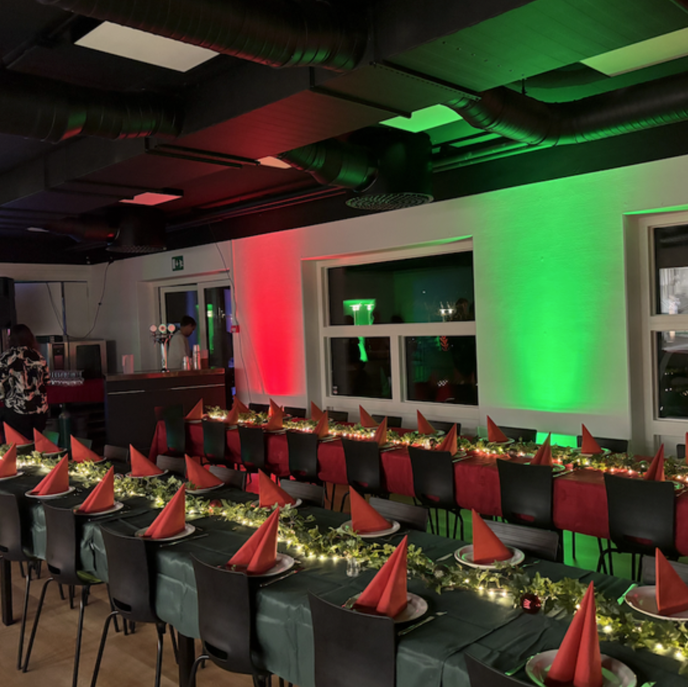 Decorated tables for a UNIwise Christmas party