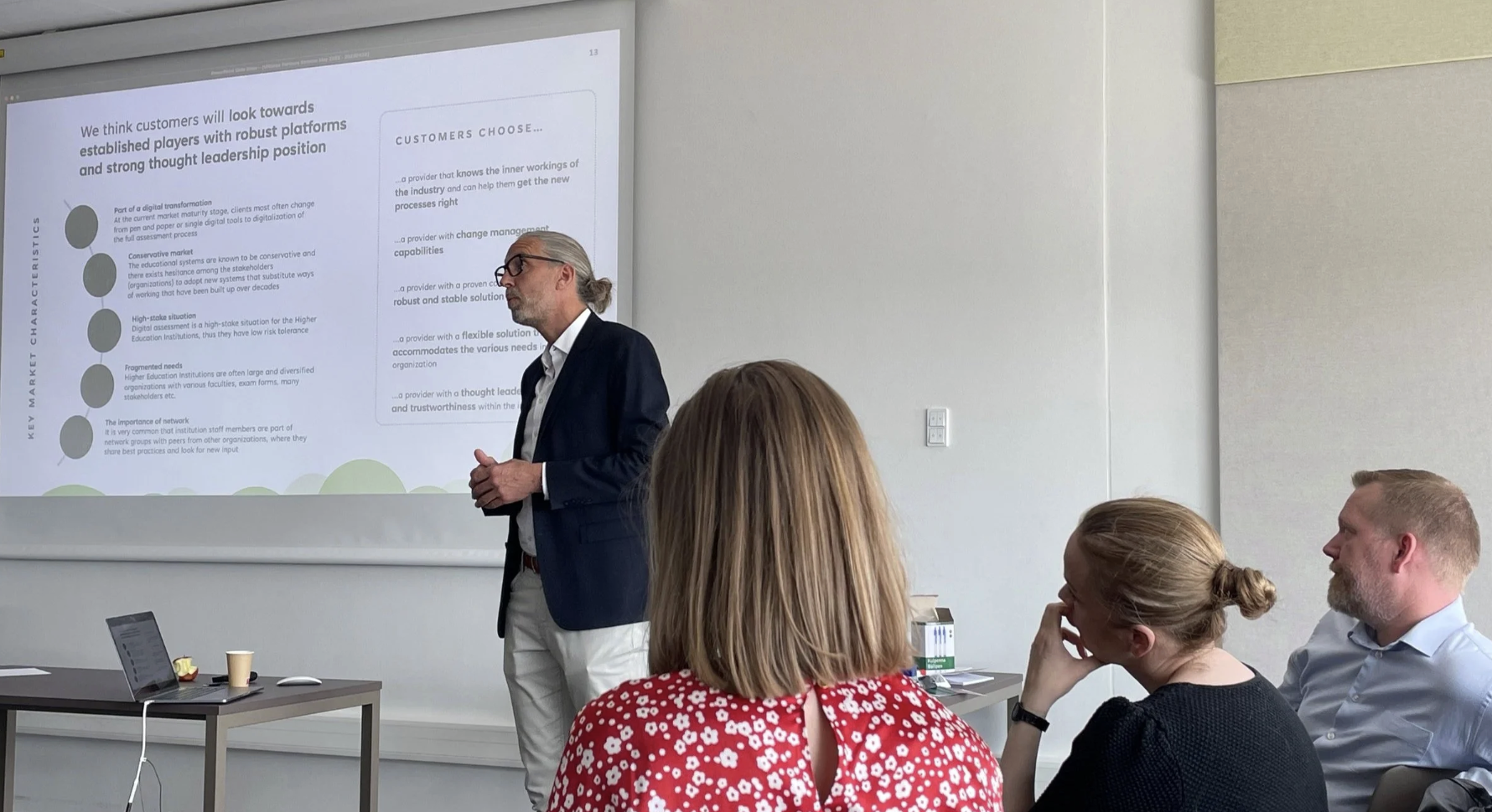 Rasmus Blok, cofounder of UNIwise presenting UNIwise and WISEflow