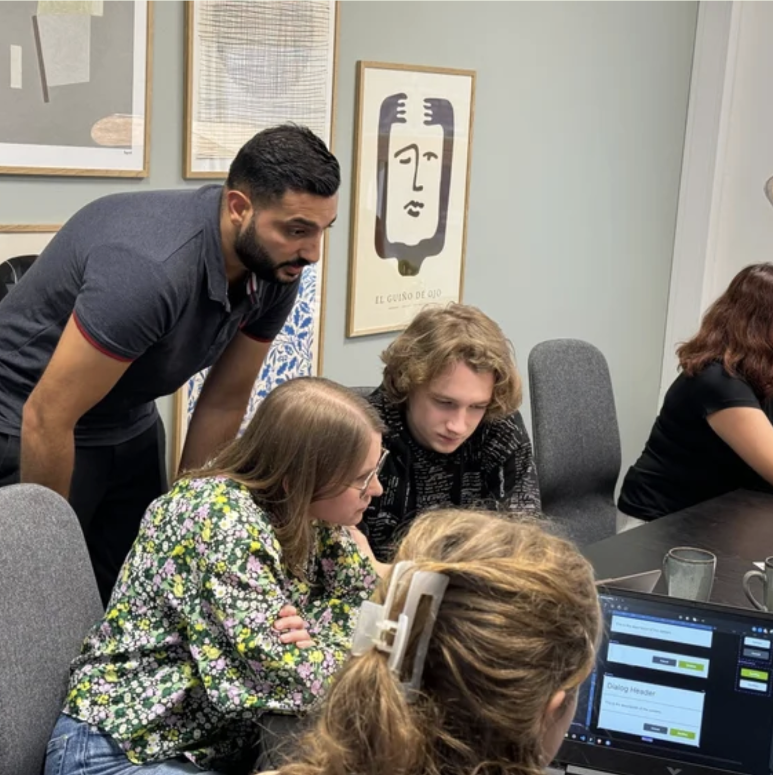 UNIwise Hosting a Masterclass for International Multimedia Students in a meeting room