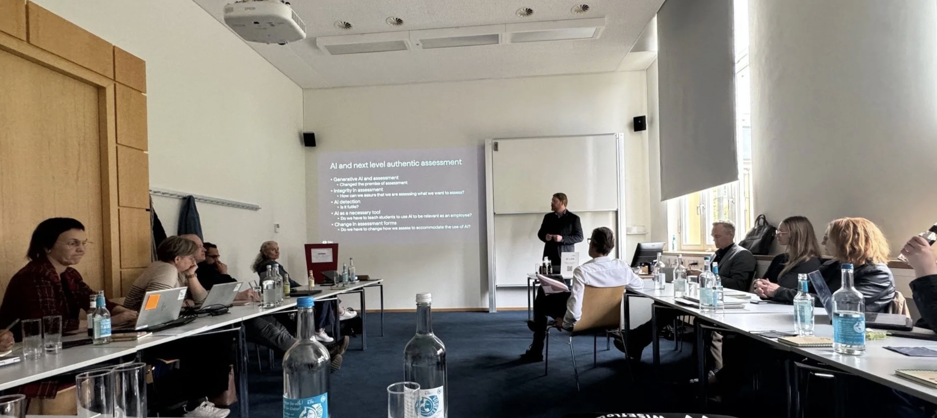 UNIwise partnership seminar in a conference room setting