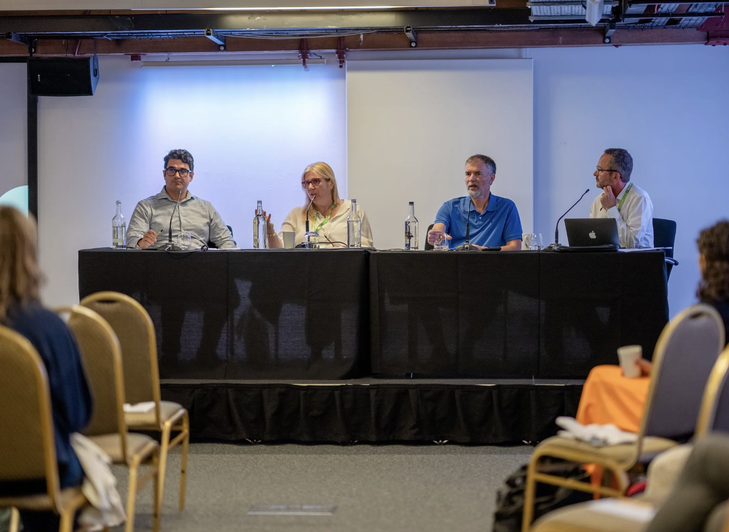WISEcon22 panel debate with 4 experts in EdTech